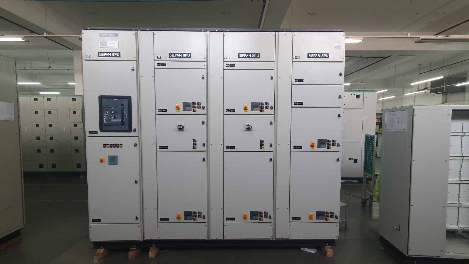 Main LT Panels